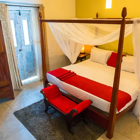Hotel Casa Heredia Boutique 3*